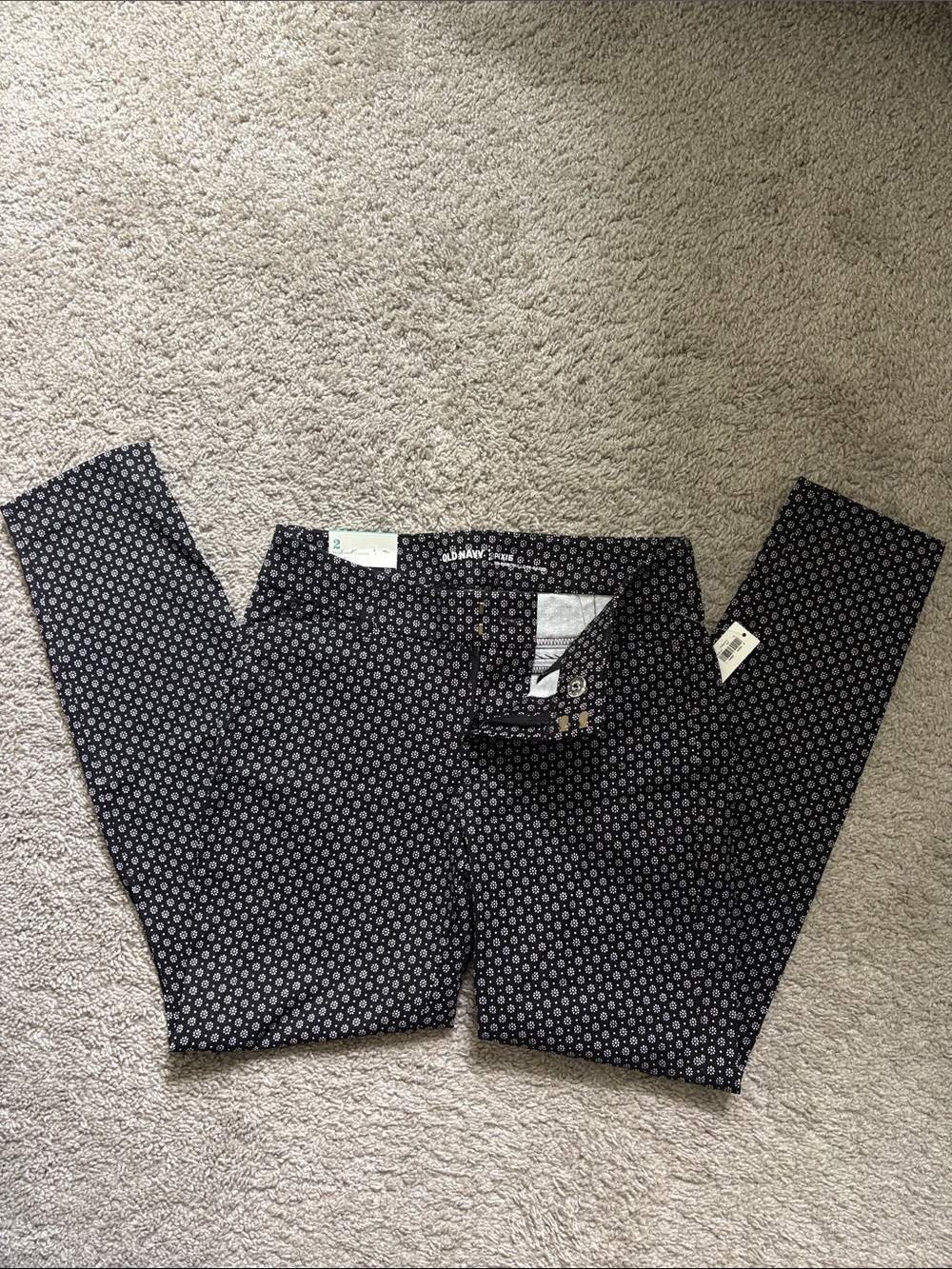 Old Navy Black Pixie Pants with White Dot Print - NWT